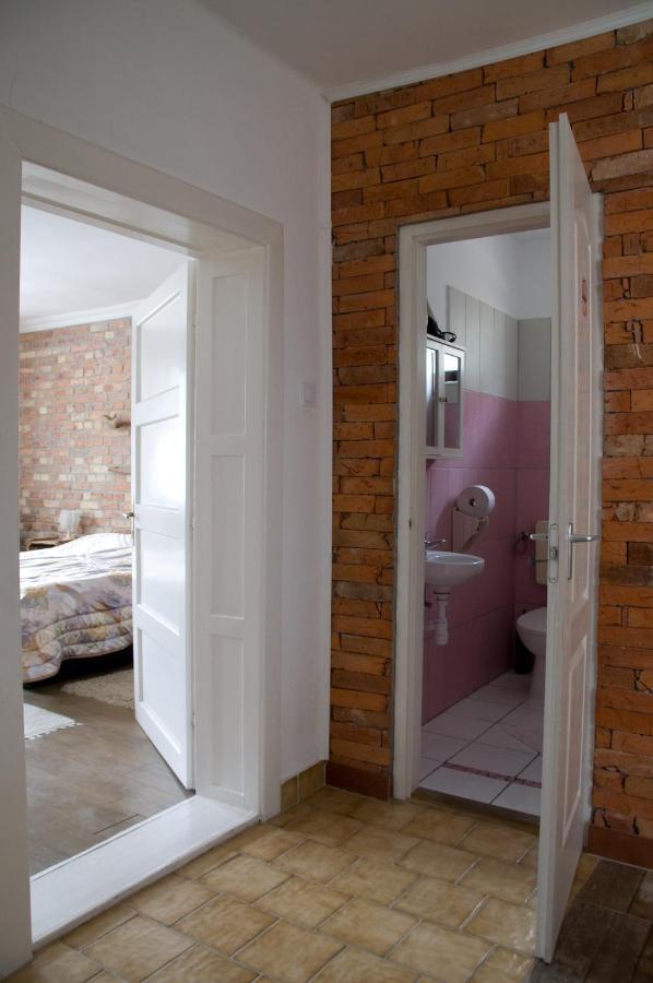 Apartamento Notas Tuecsoek Vendeghaz Agyagosszergény Exterior foto